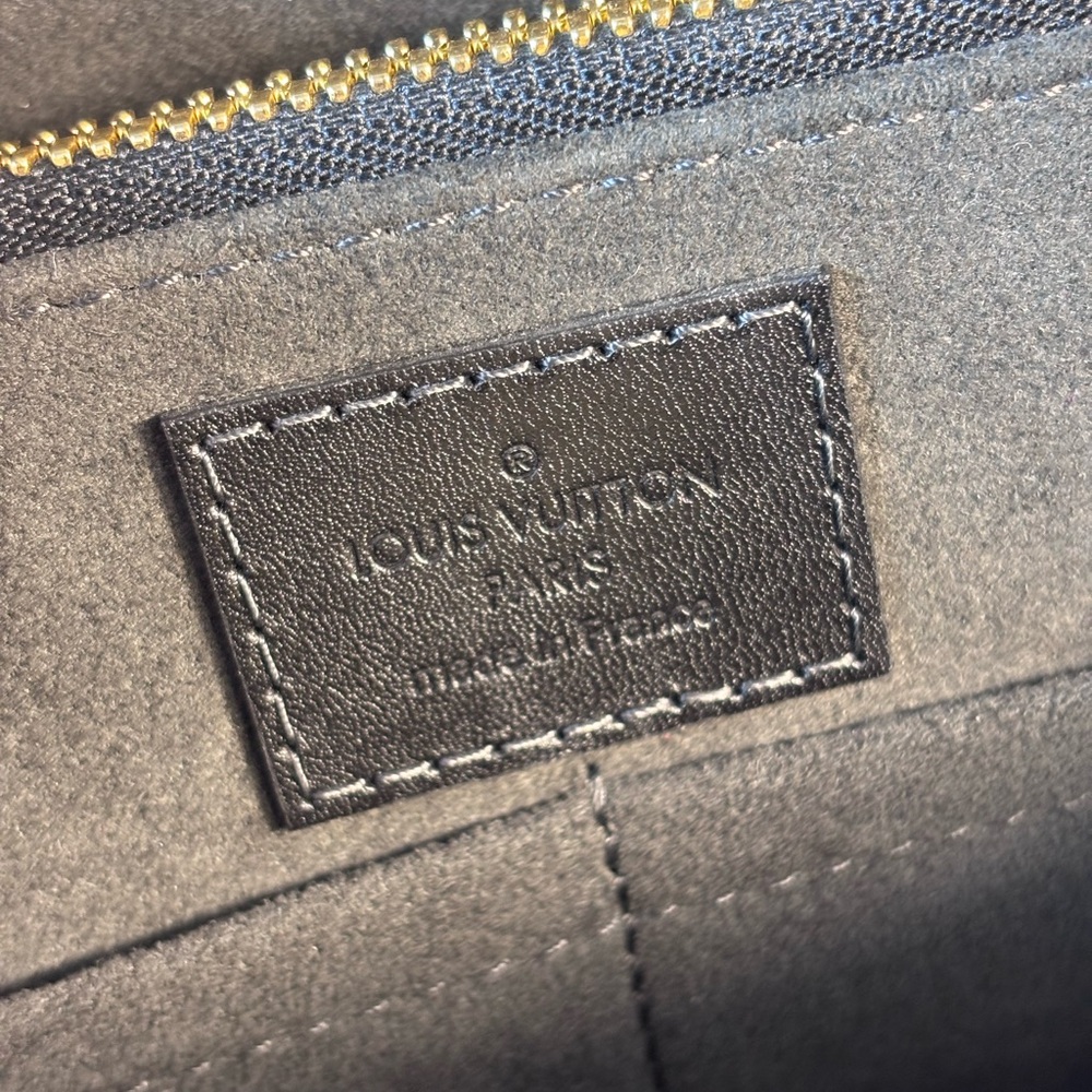 Gorgeous Louis Vuitton Very Mm Tote Black Sold - Picture 11 of 16